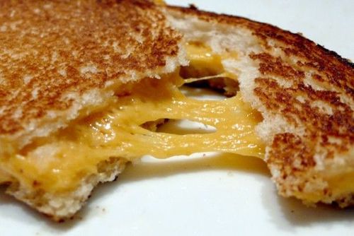 Study Finds That People That Eat Grilled Cheese Have More Sex